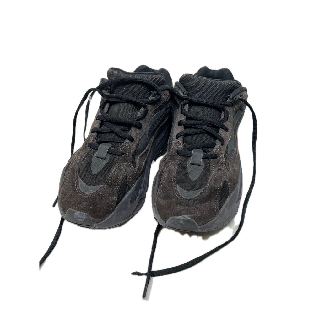 adidas Yeezy Boost 700 V2 Vanta Mens 10.5